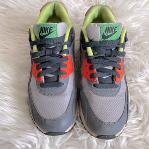 Nike Air Max 90 Wolf Grey / Cool Grey-White-Anthracite 6Y